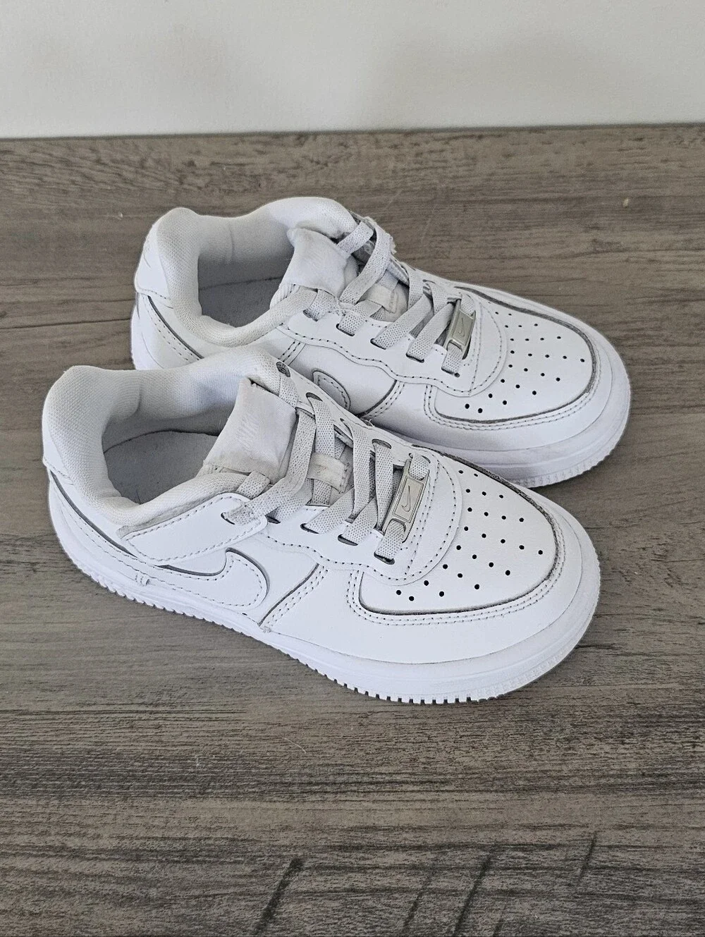 Nike Kids Force 1 Low EasyOn White Sneakers Toddler  Boy Girl 10 C